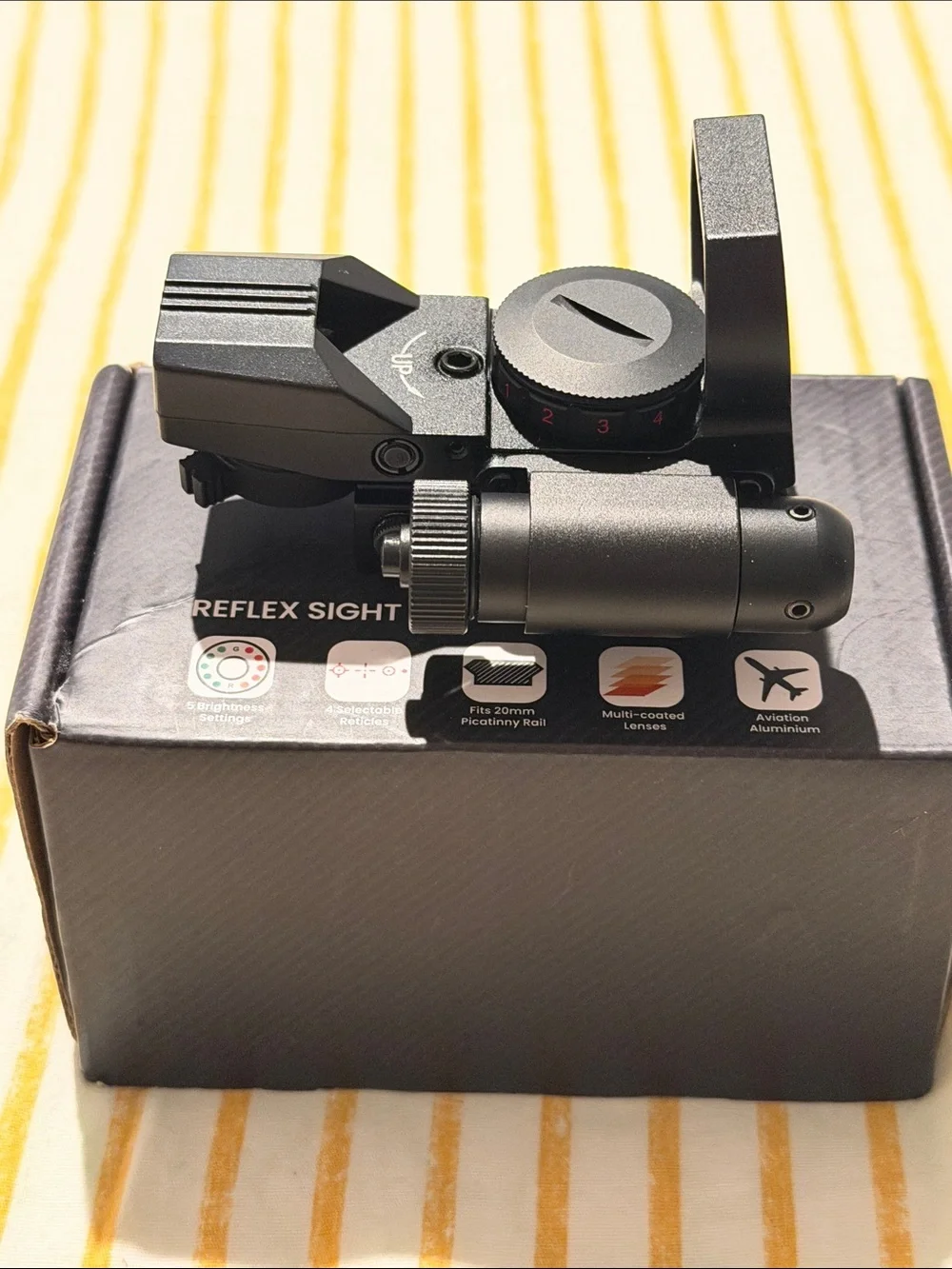 Black Compact Red Dot Sight for Optics & Cameras